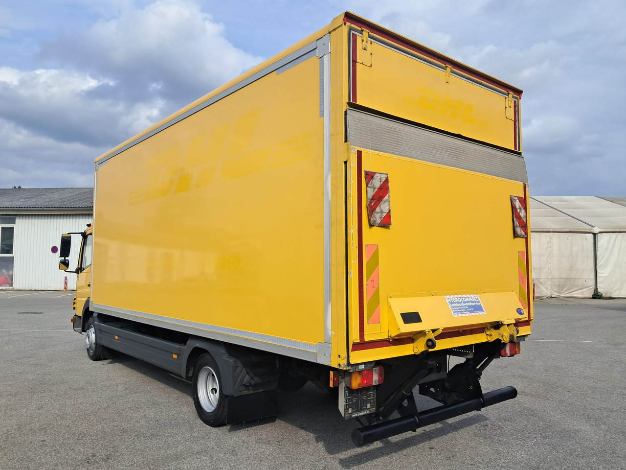 MERCEDES-BENZ ATEGO 8 16 Koffer mit LBW | Schalter | EZ 2013 - Kamion sandučar: slika MERCEDES-BENZ ATEGO 8 16 Koffer mit LBW | Schalter | EZ 2013 - Kamion sandučar MERCEDES-BENZ ATEGO 8 16 Koffer mit LBW | Schalter | EZ 2013 - Kamion sandučar: slika MERCEDES-BENZ ATEGO 8 16 Koffer mit LBW | Schalter | EZ 2013 - Kamion sandučar