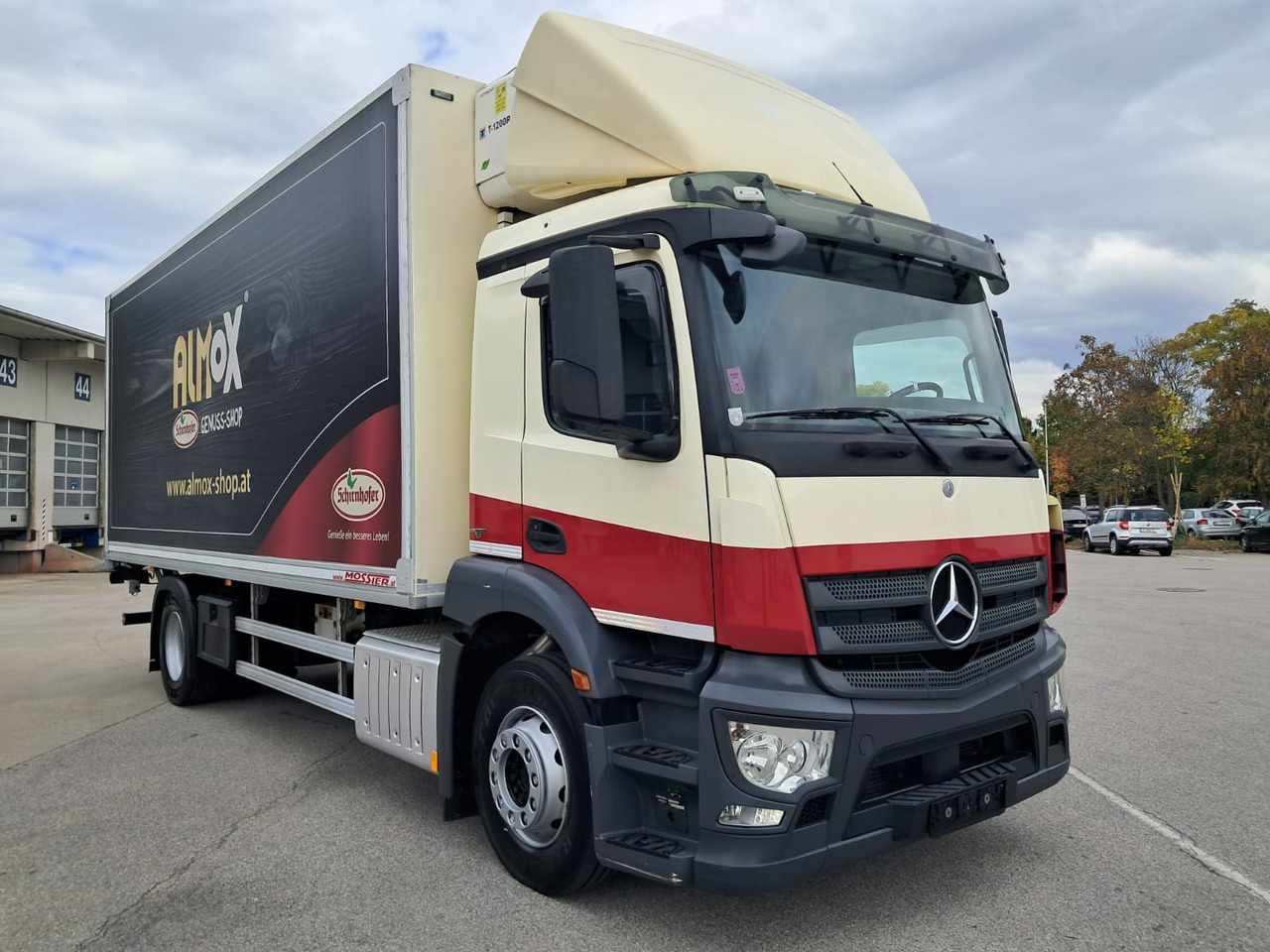 MERCEDES-BENZ Antos 1833 Kühlkoffer LBW | Standheizung | Euro 6 - Kamion hladnjača: slika MERCEDES-BENZ Antos 1833 Kühlkoffer LBW | Standheizung | Euro 6 - Kamion hladnjača MERCEDES-BENZ Antos 1833 Kühlkoffer LBW | Standheizung | Euro 6 - Kamion hladnjača: slika MERCEDES-BENZ Antos 1833 Kühlkoffer LBW | Standheizung | Euro 6 - Kamion hladnjača