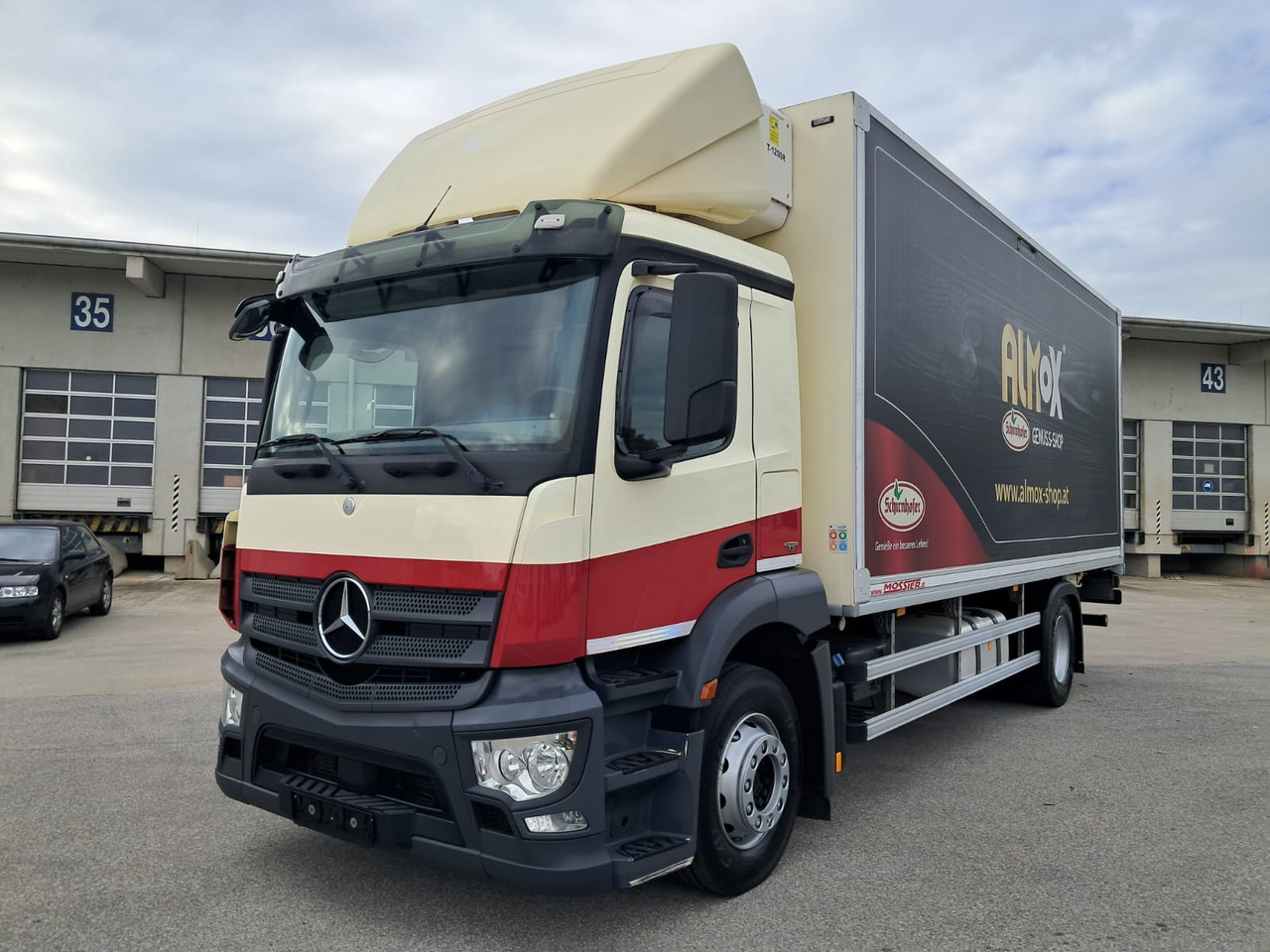 MERCEDES-BENZ Antos 1833 Kühlkoffer LBW | Standheizung | Euro 6 - Kamion hladnjača: slika MERCEDES-BENZ Antos 1833 Kühlkoffer LBW | Standheizung | Euro 6 - Kamion hladnjača MERCEDES-BENZ Antos 1833 Kühlkoffer LBW | Standheizung | Euro 6 - Kamion hladnjača: slika MERCEDES-BENZ Antos 1833 Kühlkoffer LBW | Standheizung | Euro 6 - Kamion hladnjača