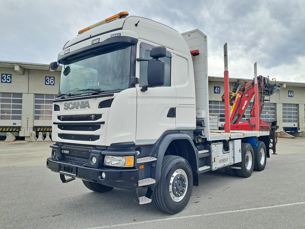 SCANIA G 490 6x6 Blatt-Blatt | Klima | Schaltgetriebe | Euro 6 | Penz-Kran 12Z | - Kamion šumar, Kamion s kranom: slika SCANIA G 490 6x6 Blatt-Blatt | Klima | Schaltgetriebe | Euro 6 | Penz-Kran 12Z | - Kamion šumar, Kamion s kranom SCANIA G 490 6x6 Blatt-Blatt | Klima | Schaltgetriebe | Euro 6 | Penz-Kran 12Z | - Kamion šumar, Kamion s kranom: slika SCANIA G 490 6x6 Blatt-Blatt | Klima | Schaltgetriebe | Euro 6 | Penz-Kran 12Z | - Kamion šumar, Kamion s kranom