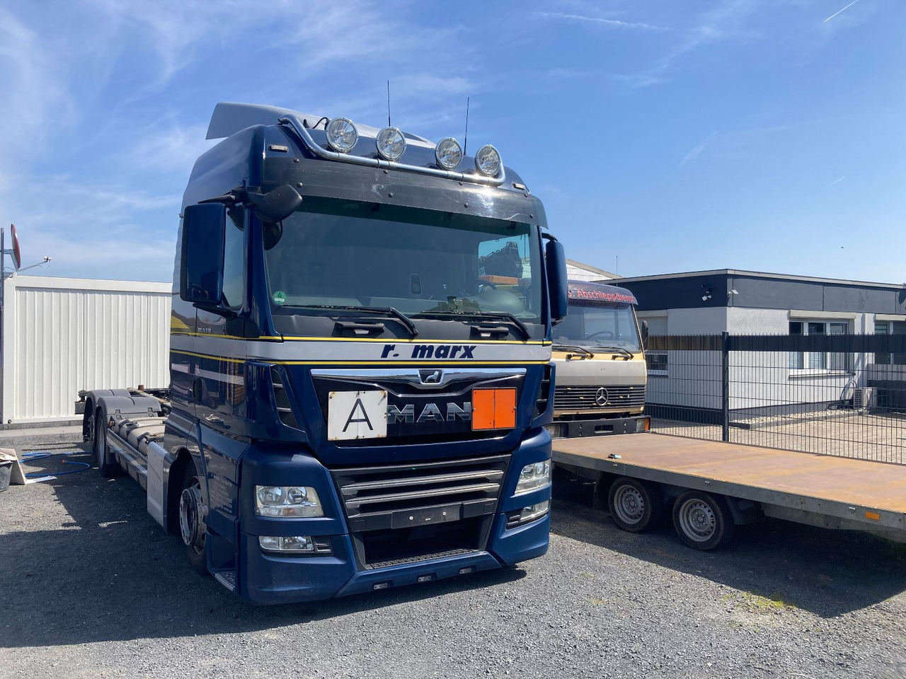 MAN TGX 26.470 Mega Ausstattung SONDERPREIS - Transporter kontejnera/ Kamion s izmjenjivim sanducima: slika MAN TGX 26.470 Mega Ausstattung SONDERPREIS - Transporter kontejnera/ Kamion s izmjenjivim sanducima MAN TGX 26.470 Mega Ausstattung SONDERPREIS - Transporter kontejnera/ Kamion s izmjenjivim sanducima: slika MAN TGX 26.470 Mega Ausstattung SONDERPREIS - Transporter kontejnera/ Kamion s izmjenjivim sanducima