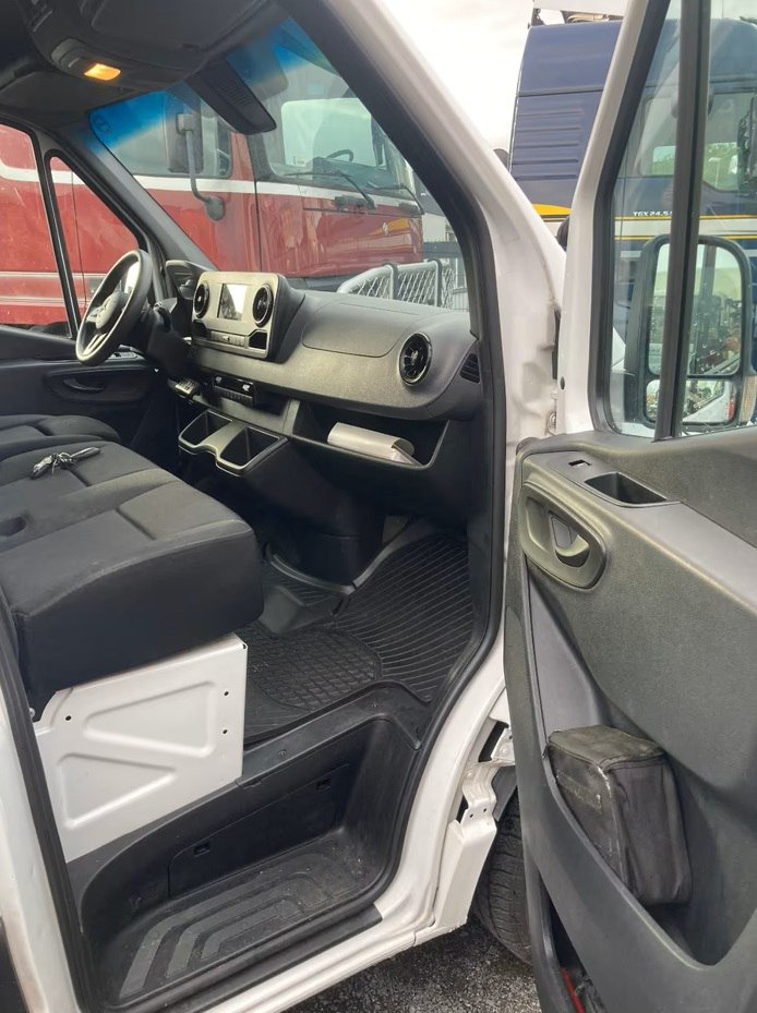 Mercedes-Benz Sprinter AWD 316 - Dostavno vozilo hladnjača: slika Mercedes-Benz Sprinter AWD 316 - Dostavno vozilo hladnjača Mercedes-Benz Sprinter AWD 316 - Dostavno vozilo hladnjača: slika Mercedes-Benz Sprinter AWD 316 - Dostavno vozilo hladnjača