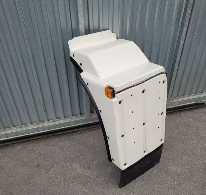 BLOTNIK MAN TGM LH NOWY ORYGINAL 81.61210.0541/0547 - Blatobran za Kamion: slika BLOTNIK MAN TGM LH NOWY ORYGINAL 81.61210.0541/0547 - Blatobran za Kamion BLOTNIK MAN TGM LH NOWY ORYGINAL 81.61210.0541/0547 - Blatobran za Kamion: slika BLOTNIK MAN TGM LH NOWY ORYGINAL 81.61210.0541/0547 - Blatobran za Kamion