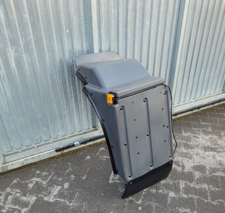 BLOTNIK MAN TGM LH NOWY ORYGINAL 81.61210.0541/0547 - Blatobran za Kamion: slika BLOTNIK MAN TGM LH NOWY ORYGINAL 81.61210.0541/0547 - Blatobran za Kamion BLOTNIK MAN TGM LH NOWY ORYGINAL 81.61210.0541/0547 - Blatobran za Kamion: slika BLOTNIK MAN TGM LH NOWY ORYGINAL 81.61210.0541/0547 - Blatobran za Kamion