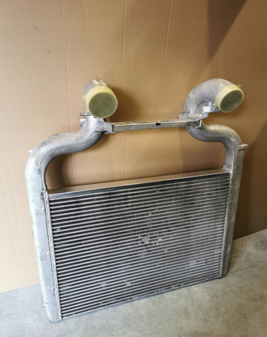 CHŁODNICA INTERCOOLER DAF XF 106 MAHLE 2125897 - Međuhladnjak: slika CHŁODNICA INTERCOOLER DAF XF 106 MAHLE 2125897 - Međuhladnjak CHŁODNICA INTERCOOLER DAF XF 106 MAHLE 2125897 - Međuhladnjak: slika CHŁODNICA INTERCOOLER DAF XF 106 MAHLE 2125897 - Međuhladnjak