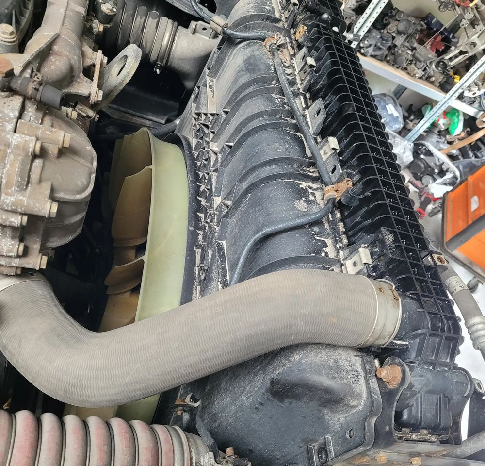 CHŁODNICE MERCEDES ACTROS MP4 KOMPLET - Sustav hlađenja: slika CHŁODNICE MERCEDES ACTROS MP4 KOMPLET - Sustav hlađenja CHŁODNICE MERCEDES ACTROS MP4 KOMPLET - Sustav hlađenja: slika CHŁODNICE MERCEDES ACTROS MP4 KOMPLET - Sustav hlađenja