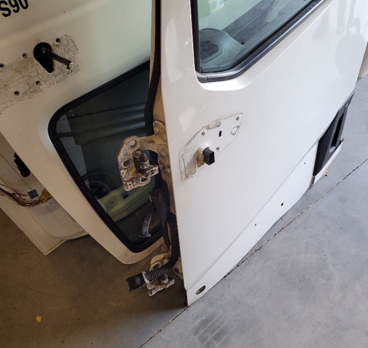 DRZWI LEWE RENAULT RANGE T GAMA - Vrata i dijelovi za Kamion: slika DRZWI LEWE RENAULT RANGE T GAMA - Vrata i dijelovi za Kamion DRZWI LEWE RENAULT RANGE T GAMA - Vrata i dijelovi za Kamion: slika DRZWI LEWE RENAULT RANGE T GAMA - Vrata i dijelovi za Kamion