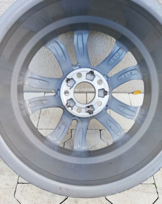 FELGA MERCEDES C KLASA A2054010200 17 CALI - Felga: slika FELGA MERCEDES C KLASA A2054010200 17 CALI - Felga FELGA MERCEDES C KLASA A2054010200 17 CALI - Felga: slika FELGA MERCEDES C KLASA A2054010200 17 CALI - Felga