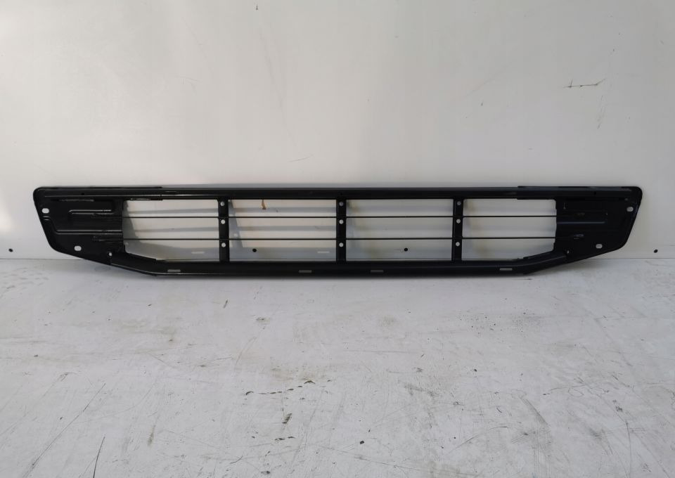 GRILL ATRAPA ŁAWKA VOLVO FH4 82255346 ORYGINAŁ - Rešetka za Kamion: slika GRILL ATRAPA ŁAWKA VOLVO FH4 82255346 ORYGINAŁ - Rešetka za Kamion GRILL ATRAPA ŁAWKA VOLVO FH4 82255346 ORYGINAŁ - Rešetka za Kamion: slika GRILL ATRAPA ŁAWKA VOLVO FH4 82255346 ORYGINAŁ - Rešetka za Kamion