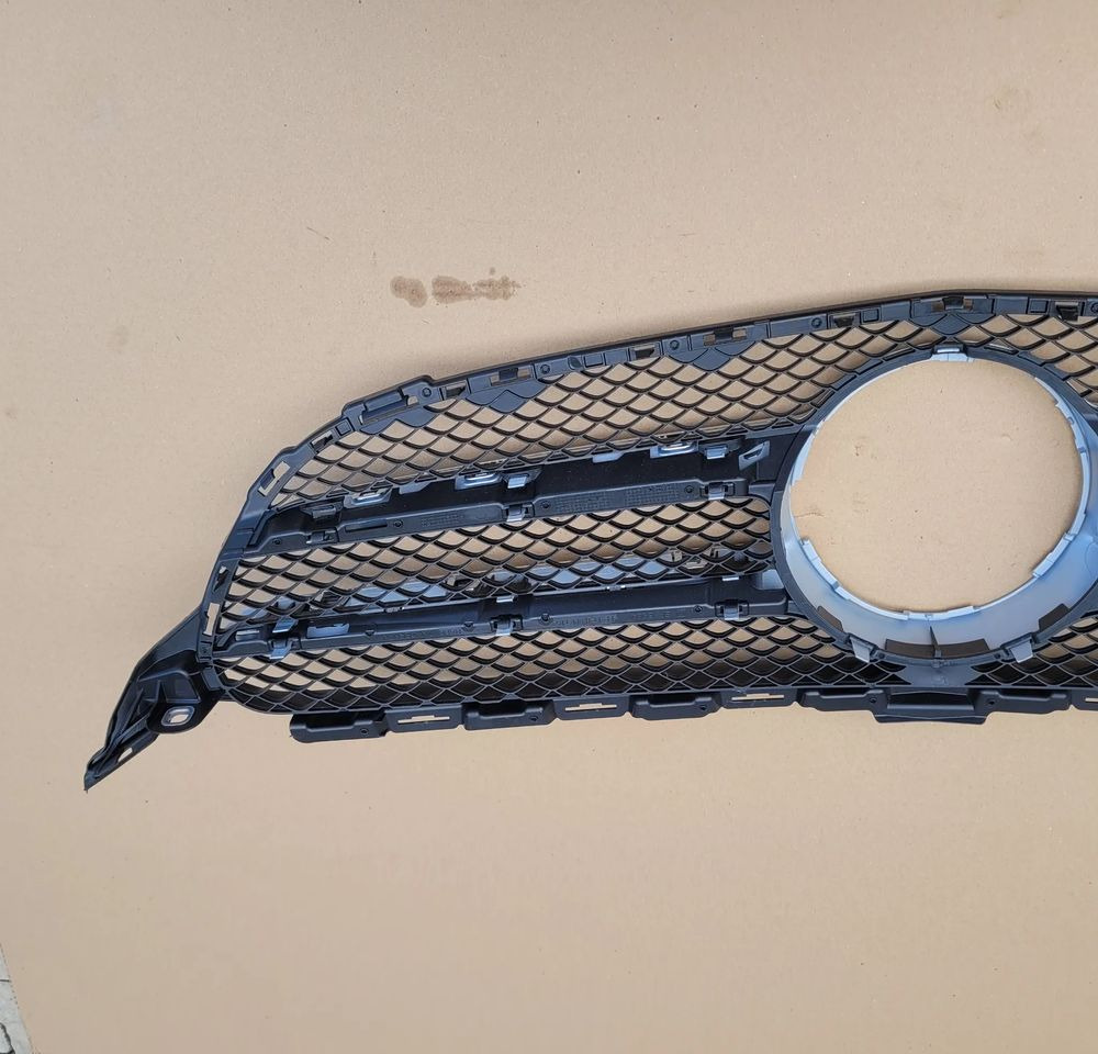 GRILL ATRAPA MERCEDES C KLASA A205 880 01 83 - Rešetka za Kamion: slika GRILL ATRAPA MERCEDES C KLASA A205 880 01 83 - Rešetka za Kamion GRILL ATRAPA MERCEDES C KLASA A205 880 01 83 - Rešetka za Kamion: slika GRILL ATRAPA MERCEDES C KLASA A205 880 01 83 - Rešetka za Kamion