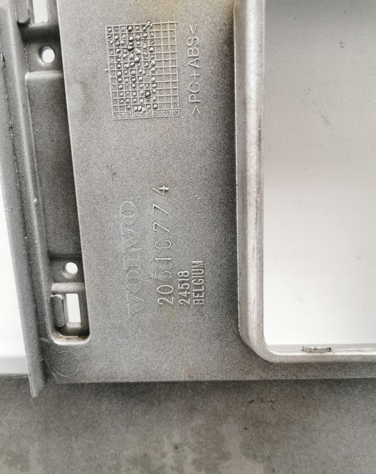 GRILL ATRAPA VOLVO Fh12 ORYGINAŁ - Rešetka za Kamion: slika GRILL ATRAPA VOLVO Fh12 ORYGINAŁ - Rešetka za Kamion GRILL ATRAPA VOLVO Fh12 ORYGINAŁ - Rešetka za Kamion: slika GRILL ATRAPA VOLVO Fh12 ORYGINAŁ - Rešetka za Kamion