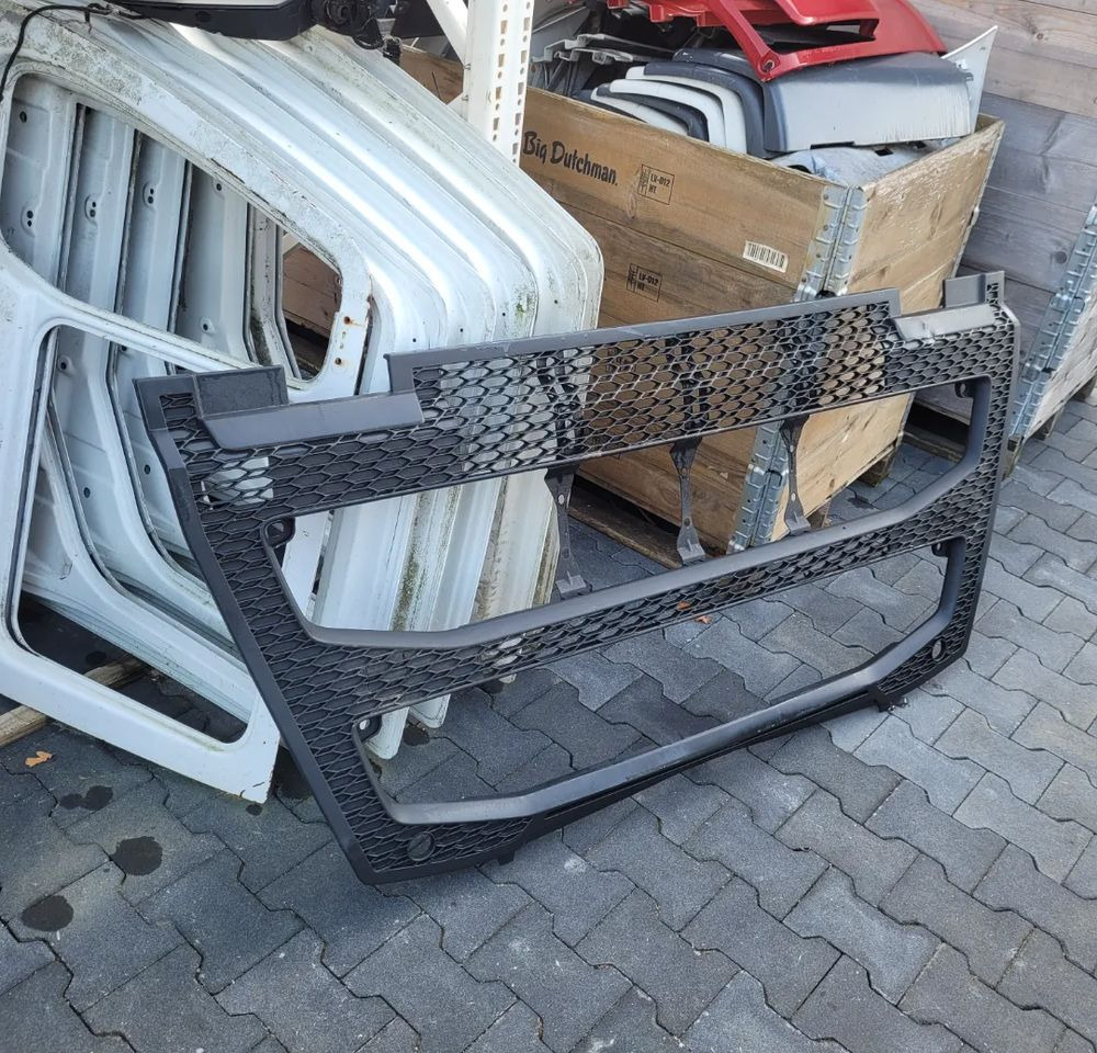 GRILL VOLVO FH4 ORYGINAŁ - Rešetka za Kamion: slika GRILL VOLVO FH4 ORYGINAŁ - Rešetka za Kamion GRILL VOLVO FH4 ORYGINAŁ - Rešetka za Kamion: slika GRILL VOLVO FH4 ORYGINAŁ - Rešetka za Kamion