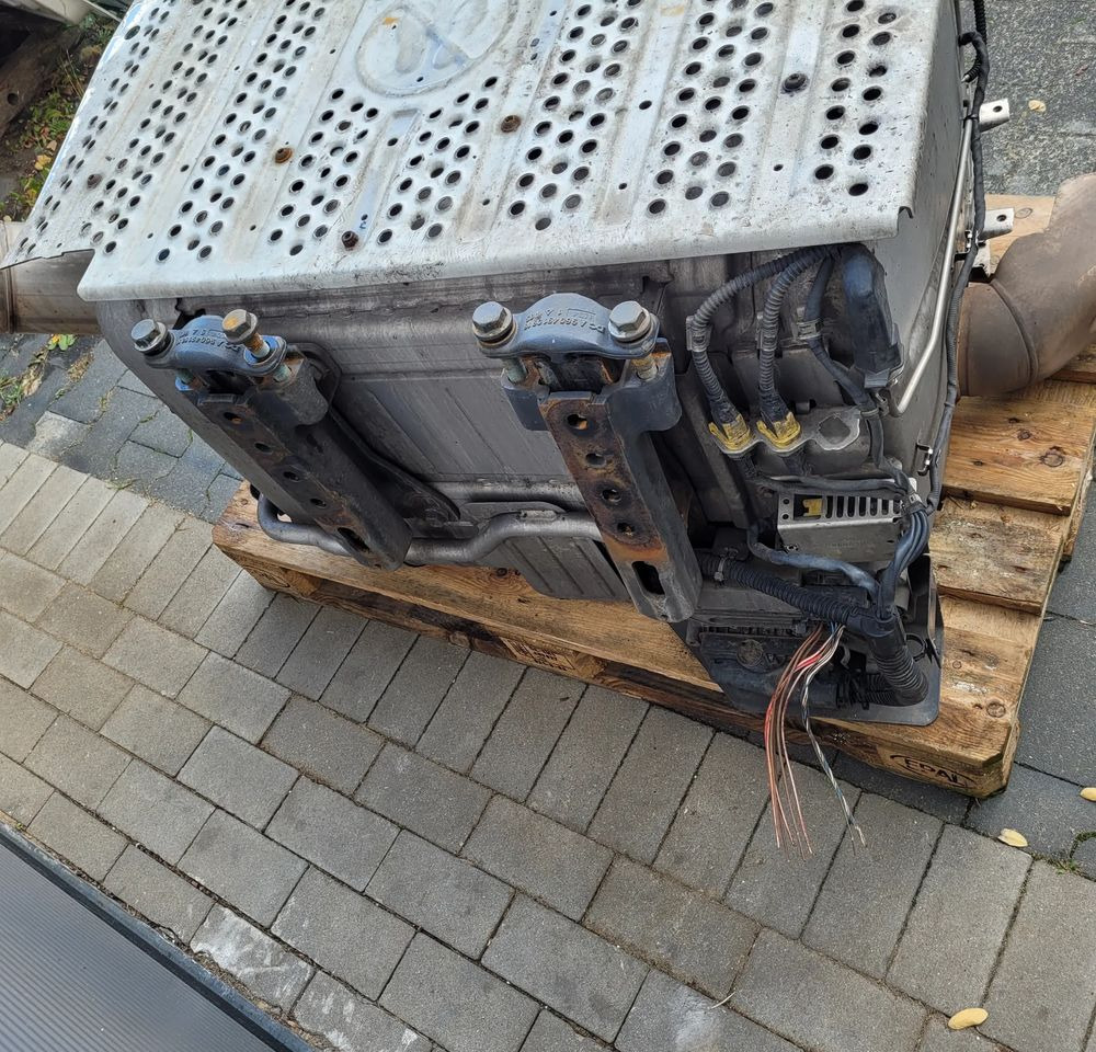 KATALIZATOR MERCEDES ACTROS MP4 A006 490 86 12 - Katalizator za Kamion: slika KATALIZATOR MERCEDES ACTROS MP4 A006 490 86 12 - Katalizator za Kamion KATALIZATOR MERCEDES ACTROS MP4 A006 490 86 12 - Katalizator za Kamion: slika KATALIZATOR MERCEDES ACTROS MP4 A006 490 86 12 - Katalizator za Kamion