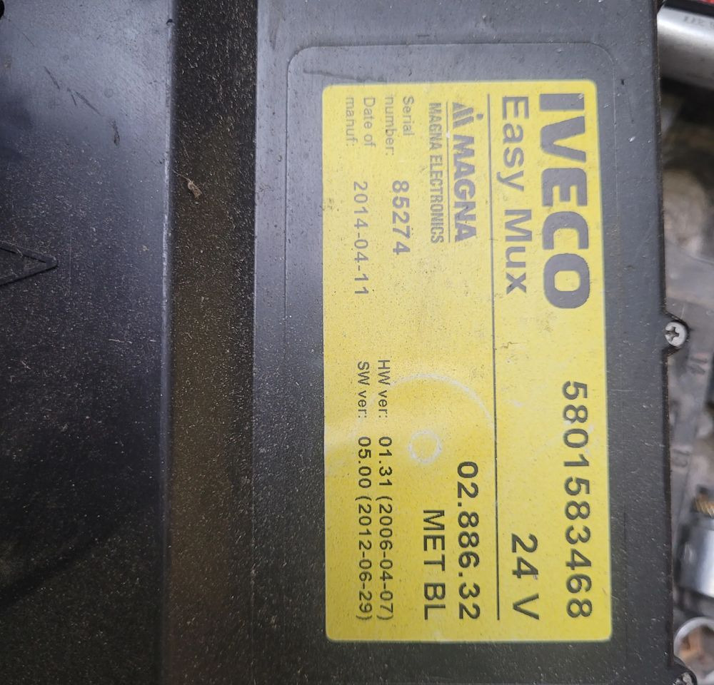 KOMPUTER ŚWIATEŁ IVECO EUROCARGO E6 EAYS MUX 5801583468 CHWALIM116 - Upravljačka jedinica (ECU) za Kamion: slika KOMPUTER ŚWIATEŁ IVECO EUROCARGO E6 EAYS MUX 5801583468 CHWALIM116 - Upravljačka jedinica (ECU) za Kamion KOMPUTER ŚWIATEŁ IVECO EUROCARGO E6 EAYS MUX 5801583468 CHWALIM116 - Upravljačka jedinica (ECU) za Kamion: slika KOMPUTER ŚWIATEŁ IVECO EUROCARGO E6 EAYS MUX 5801583468 CHWALIM116 - Upravljačka jedinica (ECU) za Kamion