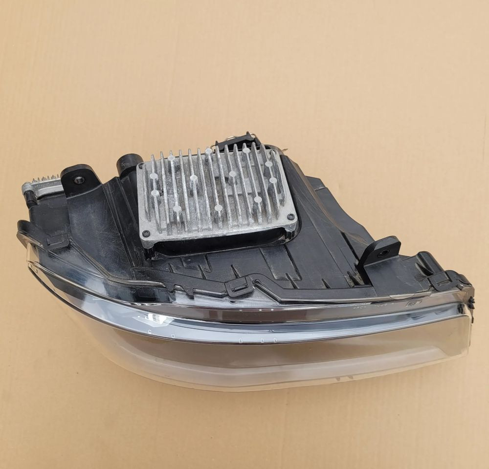 LAMPA MAN TG3 LED PRAWA 81.25101-6822 CHWALIM116 - Svjetla/ Rasvjeta za Kamion: slika LAMPA MAN TG3 LED PRAWA 81.25101-6822 CHWALIM116 - Svjetla/ Rasvjeta za Kamion LAMPA MAN TG3 LED PRAWA 81.25101-6822 CHWALIM116 - Svjetla/ Rasvjeta za Kamion: slika LAMPA MAN TG3 LED PRAWA 81.25101-6822 CHWALIM116 - Svjetla/ Rasvjeta za Kamion