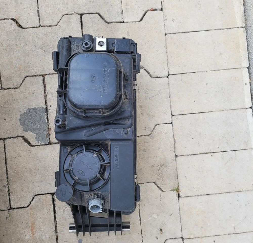 LAMPA MAN TGL E6 PRAWA ORYGINAŁ 81.25101-6638 - Svjetla/ Rasvjeta za Kamion: slika LAMPA MAN TGL E6 PRAWA ORYGINAŁ 81.25101-6638 - Svjetla/ Rasvjeta za Kamion LAMPA MAN TGL E6 PRAWA ORYGINAŁ 81.25101-6638 - Svjetla/ Rasvjeta za Kamion: slika LAMPA MAN TGL E6 PRAWA ORYGINAŁ 81.25101-6638 - Svjetla/ Rasvjeta za Kamion