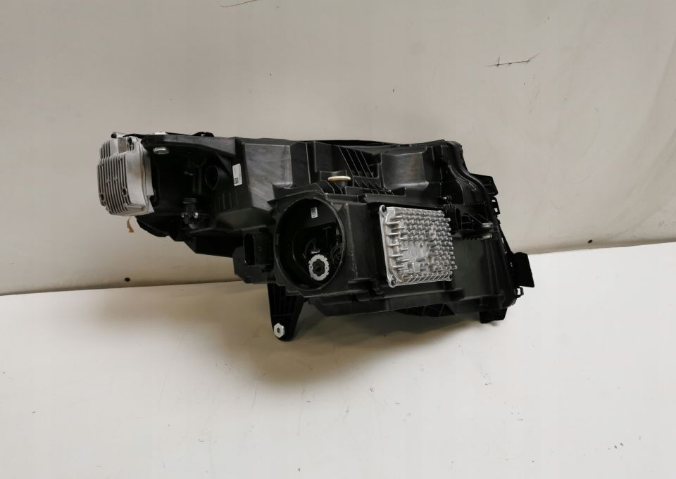 LAMPA MERCEDES EQC A 2939067700 ORYGINAŁ - Prednja svjetla: slika LAMPA MERCEDES EQC A 2939067700 ORYGINAŁ - Prednja svjetla LAMPA MERCEDES EQC A 2939067700 ORYGINAŁ - Prednja svjetla: slika LAMPA MERCEDES EQC A 2939067700 ORYGINAŁ - Prednja svjetla