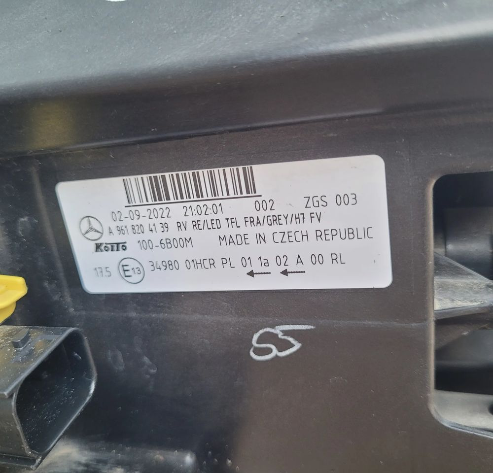 LAMPA PRAWA MERCEDES ACTROS MP5 ORYGINAŁ A9618204139 CHWALIM116 - Karoserija i eksterijer za Kamion: slika LAMPA PRAWA MERCEDES ACTROS MP5 ORYGINAŁ A9618204139 CHWALIM116 - Karoserija i eksterijer za Kamion LAMPA PRAWA MERCEDES ACTROS MP5 ORYGINAŁ A9618204139 CHWALIM116 - Karoserija i eksterijer za Kamion: slika LAMPA PRAWA MERCEDES ACTROS MP5 ORYGINAŁ A9618204139 CHWALIM116 - Karoserija i eksterijer za Kamion