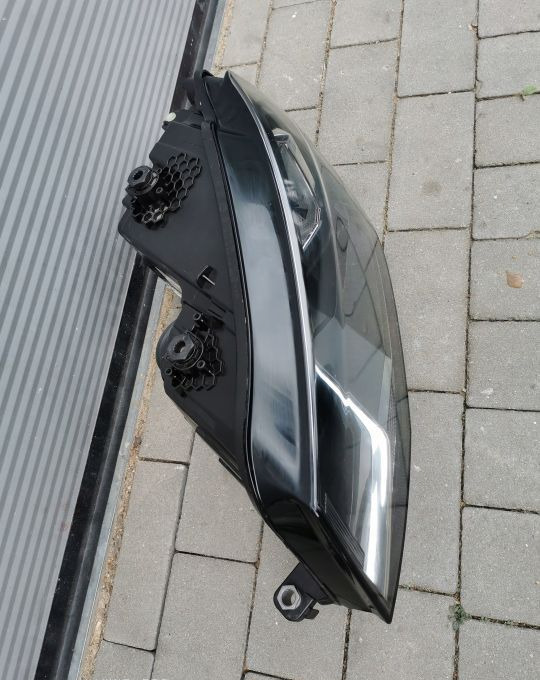 LAMPA PRZÓD VW CEDDY LEWA 2K1.9.I - Prednja svjetla: slika LAMPA PRZÓD VW CEDDY LEWA 2K1.9.I - Prednja svjetla LAMPA PRZÓD VW CEDDY LEWA 2K1.9.I - Prednja svjetla: slika LAMPA PRZÓD VW CEDDY LEWA 2K1.9.I - Prednja svjetla