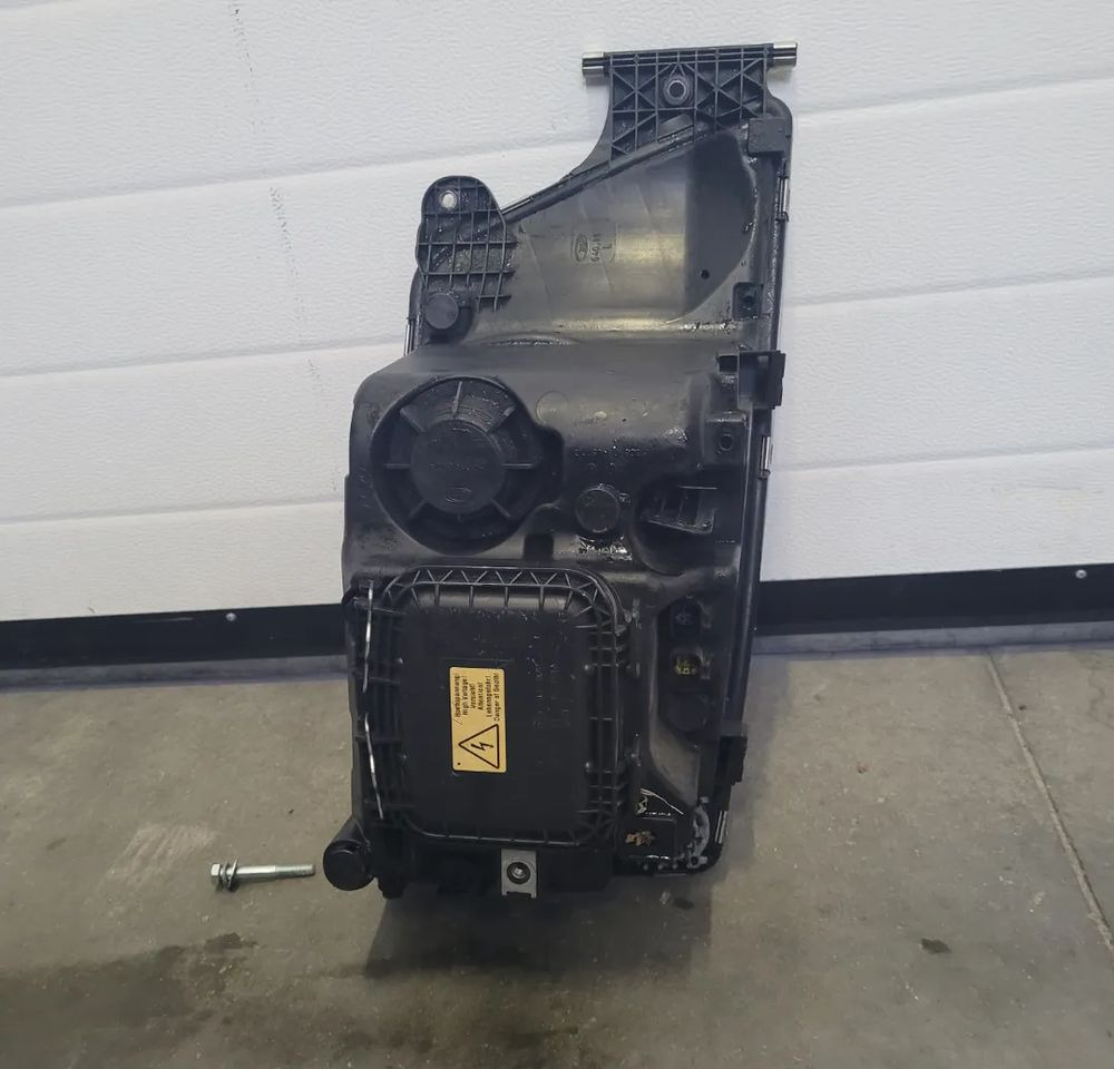 LAMPA XENON MAN TGX LH.81.25101-6515 - Svjetla/ Rasvjeta za Kamion: slika LAMPA XENON MAN TGX LH.81.25101-6515 - Svjetla/ Rasvjeta za Kamion LAMPA XENON MAN TGX LH.81.25101-6515 - Svjetla/ Rasvjeta za Kamion: slika LAMPA XENON MAN TGX LH.81.25101-6515 - Svjetla/ Rasvjeta za Kamion