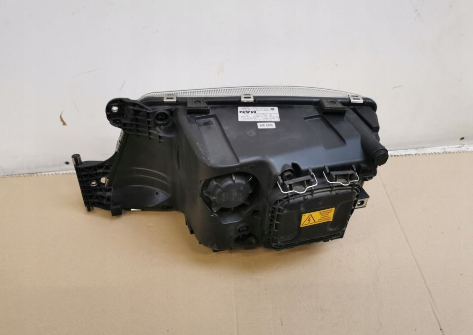LAMPA XENON MAN TGX TGS RH.ORYGINAŁ LIFT MOCNY LED - Prednja svjetla: slika LAMPA XENON MAN TGX TGS RH.ORYGINAŁ LIFT MOCNY LED - Prednja svjetla LAMPA XENON MAN TGX TGS RH.ORYGINAŁ LIFT MOCNY LED - Prednja svjetla: slika LAMPA XENON MAN TGX TGS RH.ORYGINAŁ LIFT MOCNY LED - Prednja svjetla