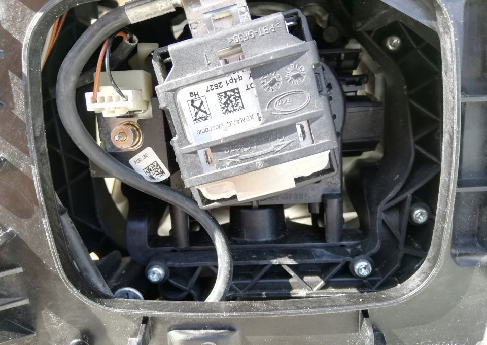 LAMPA XENON VOLVO FH4 FH 4 FM RH ORYGINAŁ - Prednja svjetla za Kamion: slika LAMPA XENON VOLVO FH4 FH 4 FM RH ORYGINAŁ - Prednja svjetla za Kamion LAMPA XENON VOLVO FH4 FH 4 FM RH ORYGINAŁ - Prednja svjetla za Kamion: slika LAMPA XENON VOLVO FH4 FH 4 FM RH ORYGINAŁ - Prednja svjetla za Kamion