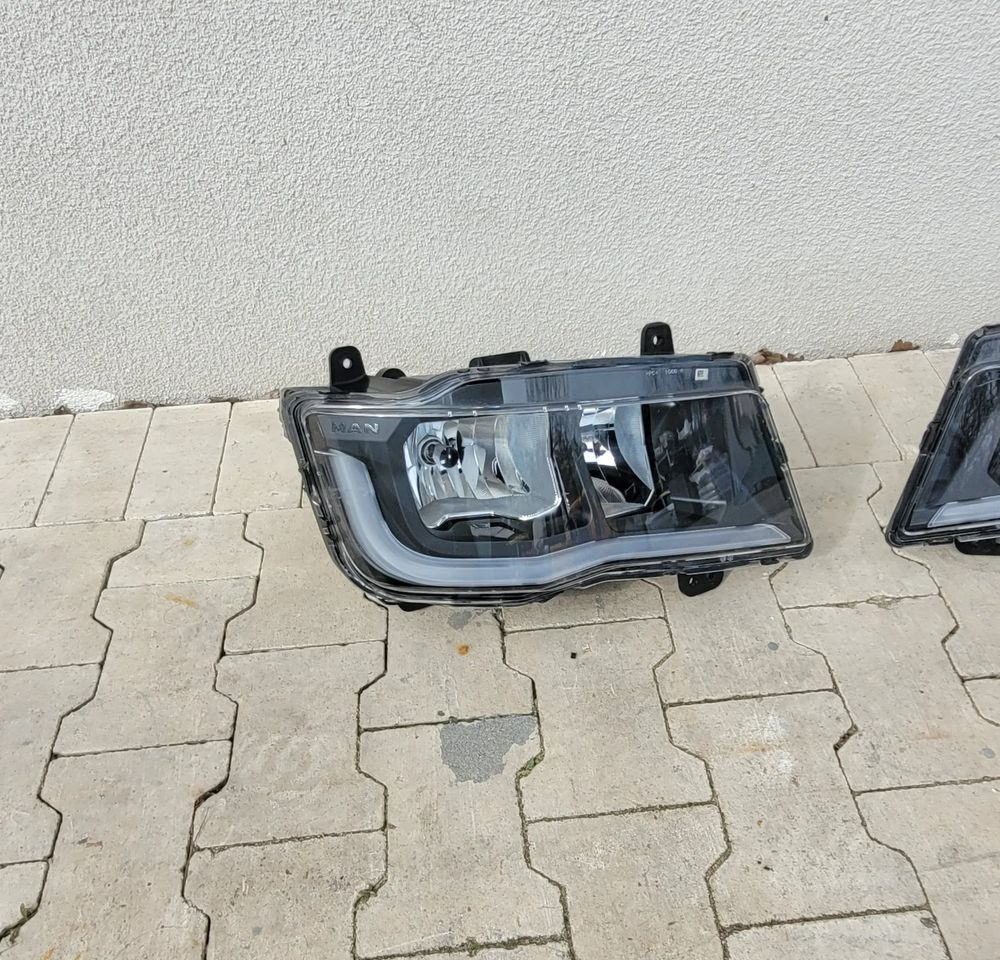 LAMPY MAN TG3 TGL TGM NM. ORYGINAŁ - Svjetla/ Rasvjeta za Kamion: slika LAMPY MAN TG3 TGL TGM NM. ORYGINAŁ - Svjetla/ Rasvjeta za Kamion LAMPY MAN TG3 TGL TGM NM. ORYGINAŁ - Svjetla/ Rasvjeta za Kamion: slika LAMPY MAN TG3 TGL TGM NM. ORYGINAŁ - Svjetla/ Rasvjeta za Kamion