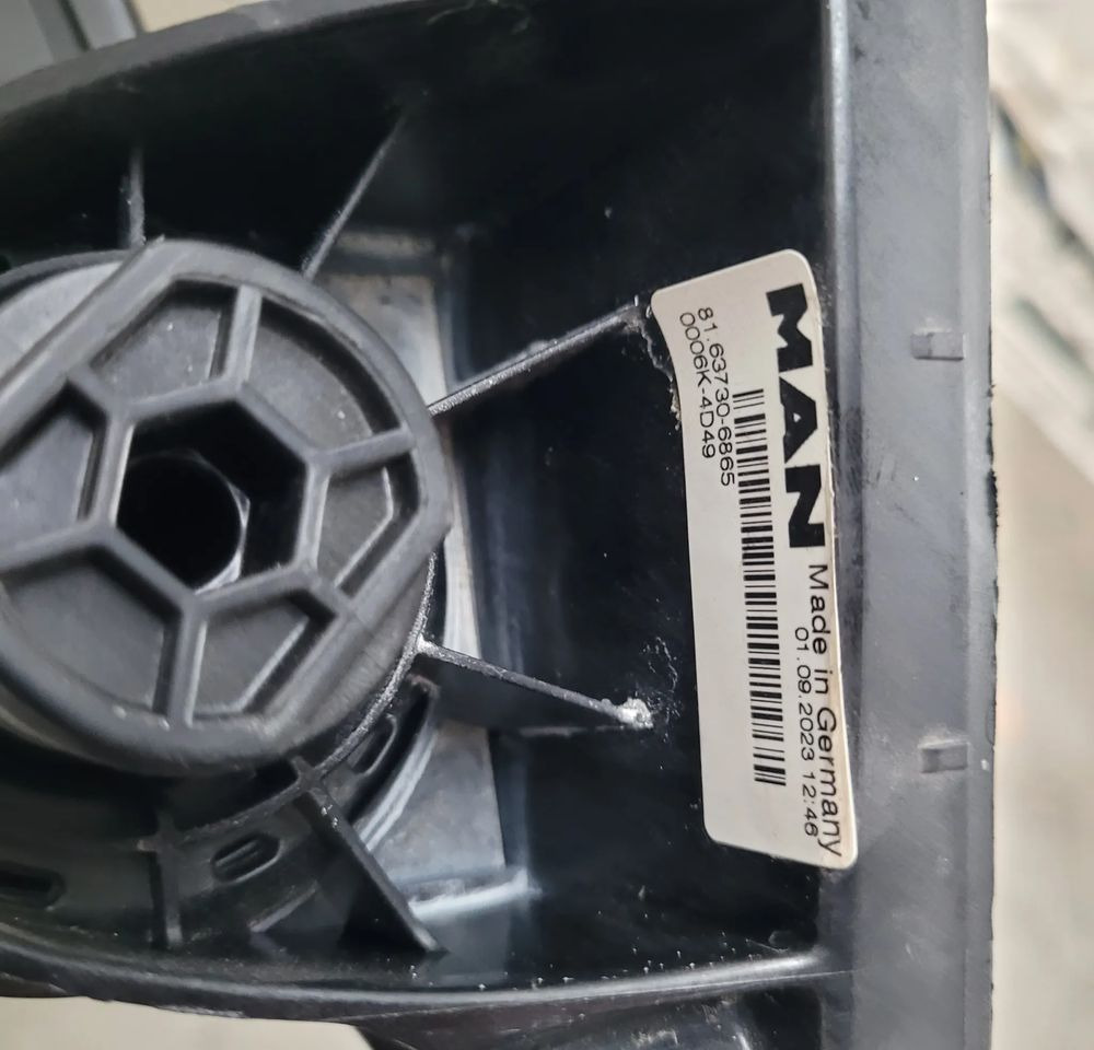 LUSTERKO MAN TG3 TGX NM. 81.63730-6865 RH ORYGINAŁ CHWALIM116 - Retrovizor za Kamion: slika LUSTERKO MAN TG3 TGX NM. 81.63730-6865 RH ORYGINAŁ CHWALIM116 - Retrovizor za Kamion LUSTERKO MAN TG3 TGX NM. 81.63730-6865 RH ORYGINAŁ CHWALIM116 - Retrovizor za Kamion: slika LUSTERKO MAN TG3 TGX NM. 81.63730-6865 RH ORYGINAŁ CHWALIM116 - Retrovizor za Kamion