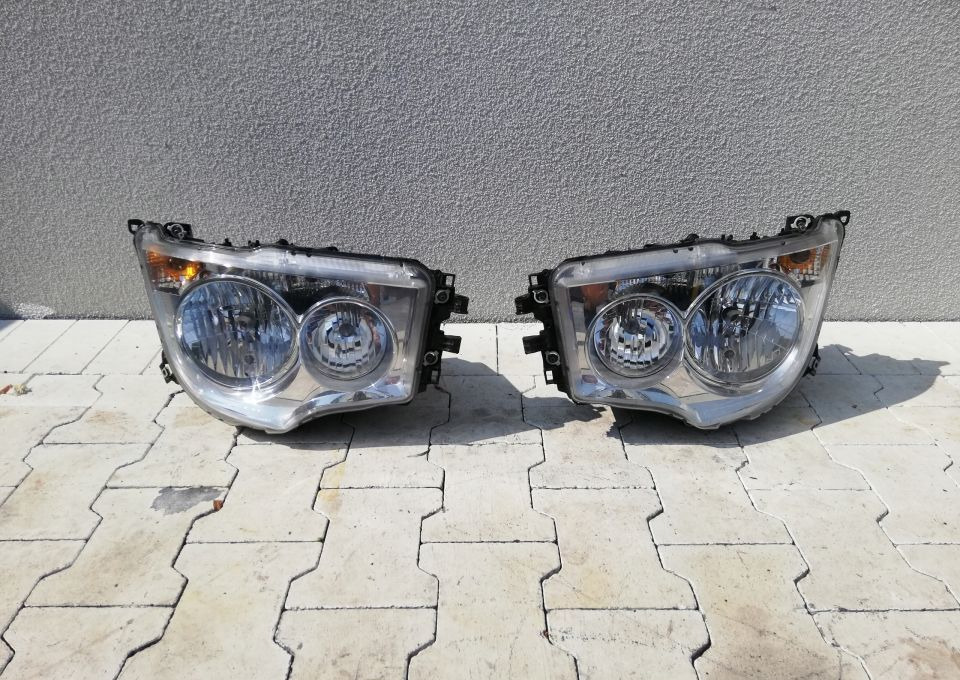 Lampy MERCEDES ACTROS Mp4 Antos ORYGINAŁ - Prednja svjetla za Kamion: slika Lampy MERCEDES ACTROS Mp4 Antos ORYGINAŁ - Prednja svjetla za Kamion Lampy MERCEDES ACTROS Mp4 Antos ORYGINAŁ - Prednja svjetla za Kamion: slika Lampy MERCEDES ACTROS Mp4 Antos ORYGINAŁ - Prednja svjetla za Kamion