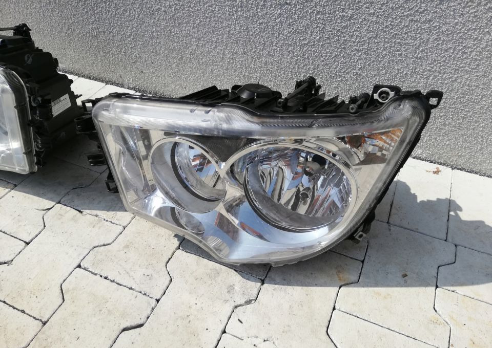 Prednja svjetla za Kamion Lampy MERCEDES ACTROS Mp4 Antos ORYGINAŁ: slika Prednja svjetla za Kamion Lampy MERCEDES ACTROS Mp4 Antos ORYGINAŁ