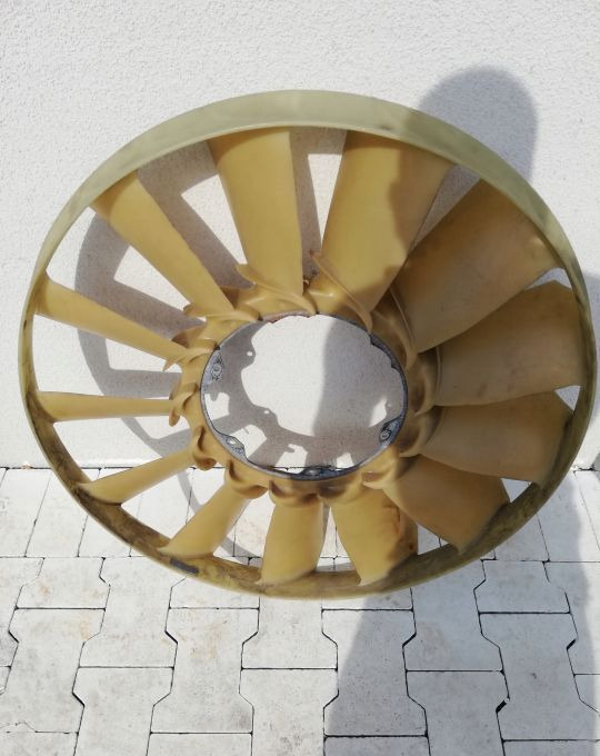 WENTYLATOR MERCEDES ACTROS MP4 A 4712050606-004 - Ventilator za Kamion: slika WENTYLATOR MERCEDES ACTROS MP4 A 4712050606-004 - Ventilator za Kamion WENTYLATOR MERCEDES ACTROS MP4 A 4712050606-004 - Ventilator za Kamion: slika WENTYLATOR MERCEDES ACTROS MP4 A 4712050606-004 - Ventilator za Kamion