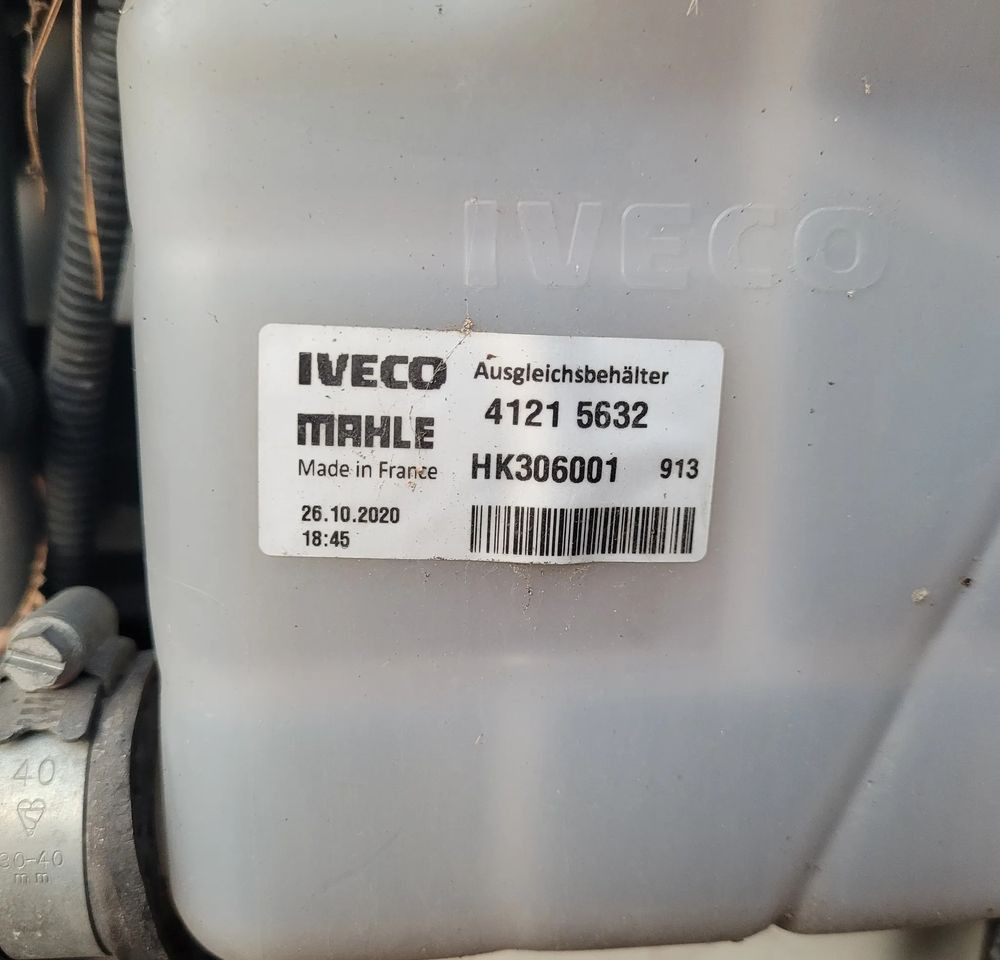 ZBIORNICZEK PŁYNU IVECO 41215632 ORYGINAŁ CHWALIM116 - Ekspanziona posuda za Kamion: slika ZBIORNICZEK PŁYNU IVECO 41215632 ORYGINAŁ CHWALIM116 - Ekspanziona posuda za Kamion ZBIORNICZEK PŁYNU IVECO 41215632 ORYGINAŁ CHWALIM116 - Ekspanziona posuda za Kamion: slika ZBIORNICZEK PŁYNU IVECO 41215632 ORYGINAŁ CHWALIM116 - Ekspanziona posuda za Kamion