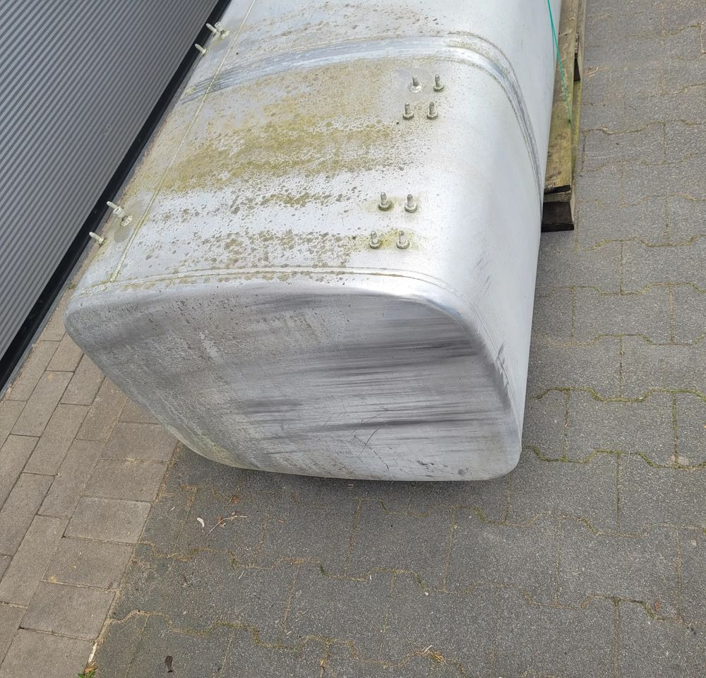 ZBIORNIK PALIWA DAF 690L 1945569 60X68X195CM CHWALIM116 - Sustav goriva za Kamion: slika ZBIORNIK PALIWA DAF 690L 1945569 60X68X195CM CHWALIM116 - Sustav goriva za Kamion ZBIORNIK PALIWA DAF 690L 1945569 60X68X195CM CHWALIM116 - Sustav goriva za Kamion: slika ZBIORNIK PALIWA DAF 690L 1945569 60X68X195CM CHWALIM116 - Sustav goriva za Kamion