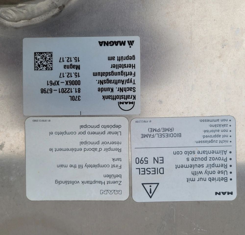 ZBIORNIK PALIWA MAN 370L 81.12201-6798 100X63X68CM - Sustav goriva: slika ZBIORNIK PALIWA MAN 370L 81.12201-6798 100X63X68CM - Sustav goriva ZBIORNIK PALIWA MAN 370L 81.12201-6798 100X63X68CM - Sustav goriva: slika ZBIORNIK PALIWA MAN 370L 81.12201-6798 100X63X68CM - Sustav goriva