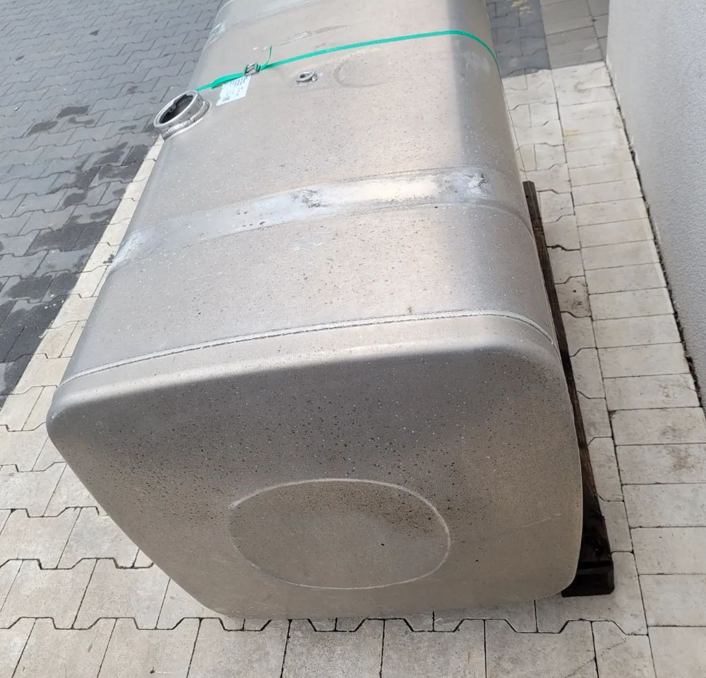 ZBIORNIK PALIWA MAN TGX 580L LIFT 130X70X70 - Sustav goriva za Kamion: slika ZBIORNIK PALIWA MAN TGX 580L LIFT 130X70X70 - Sustav goriva za Kamion ZBIORNIK PALIWA MAN TGX 580L LIFT 130X70X70 - Sustav goriva za Kamion: slika ZBIORNIK PALIWA MAN TGX 580L LIFT 130X70X70 - Sustav goriva za Kamion