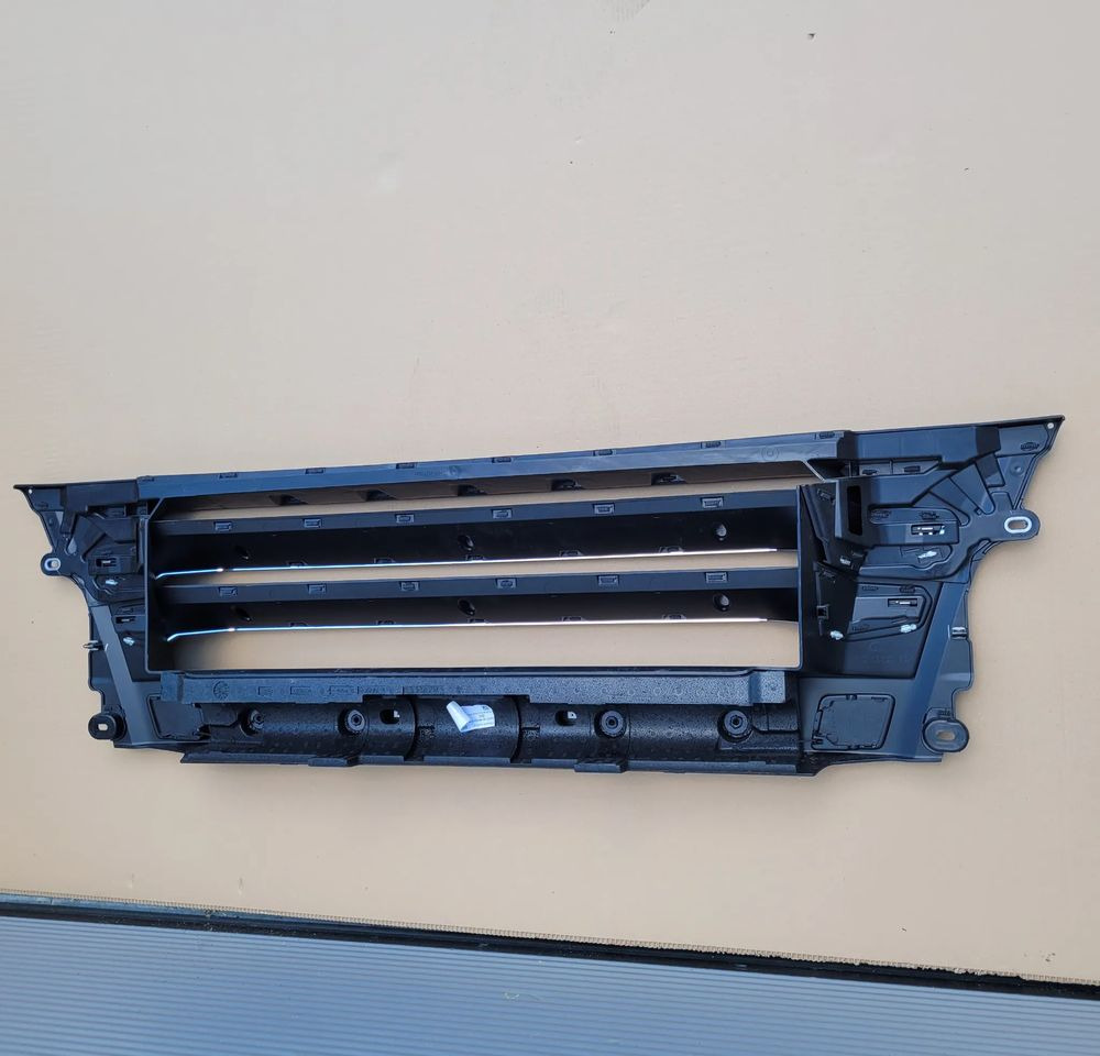 ZDERZAK MAN TGX E6 CHROM LIFT NOWY ORYGINAŁ CHWALIM116 - Branik za Kamion: slika ZDERZAK MAN TGX E6 CHROM LIFT NOWY ORYGINAŁ CHWALIM116 - Branik za Kamion ZDERZAK MAN TGX E6 CHROM LIFT NOWY ORYGINAŁ CHWALIM116 - Branik za Kamion: slika ZDERZAK MAN TGX E6 CHROM LIFT NOWY ORYGINAŁ CHWALIM116 - Branik za Kamion
