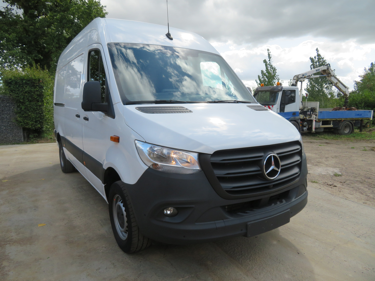 Mercedes-Benz Sprinter 317cdi - A2H2 - Dostavno vozilo: slika Mercedes-Benz Sprinter 317cdi - A2H2 - Dostavno vozilo Mercedes-Benz Sprinter 317cdi - A2H2 - Dostavno vozilo: slika Mercedes-Benz Sprinter 317cdi - A2H2 - Dostavno vozilo