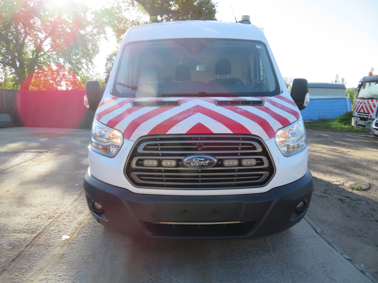 Ford Transit 2.0TDCi - Furgon: slika Ford Transit 2.0TDCi - Furgon Ford Transit 2.0TDCi - Furgon: slika Ford Transit 2.0TDCi - Furgon