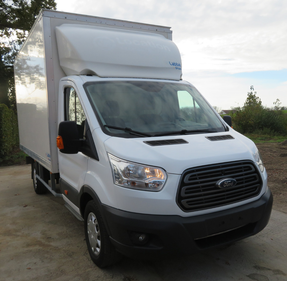 Ford Transit 2.0TDCi - Dostavno vozilo sa zatvorenim sandukom: slika Ford Transit 2.0TDCi - Dostavno vozilo sa zatvorenim sandukom Ford Transit 2.0TDCi - Dostavno vozilo sa zatvorenim sandukom: slika Ford Transit 2.0TDCi - Dostavno vozilo sa zatvorenim sandukom