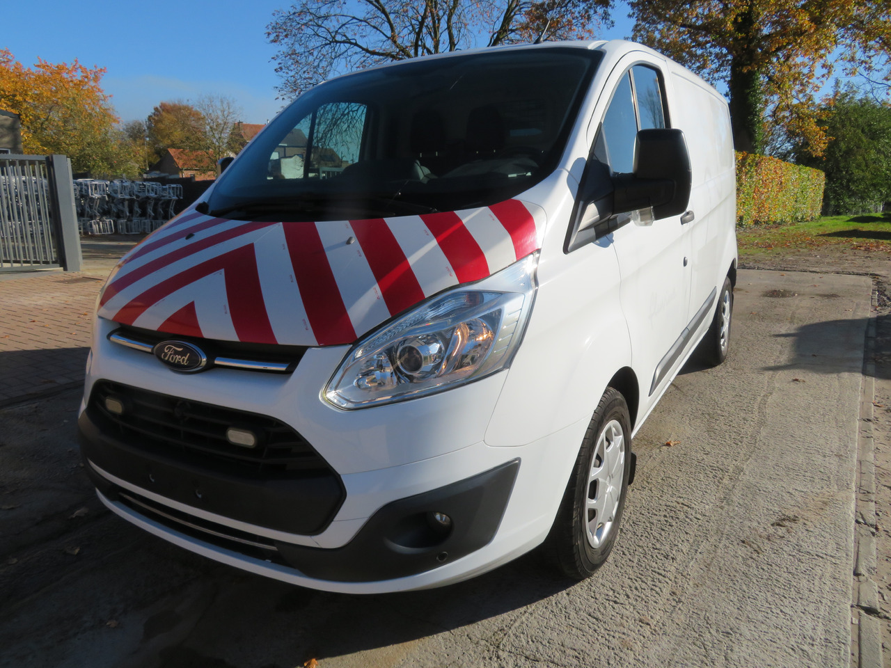 Ford Transit Custom 2.0tdci - Mali kombi: slika Ford Transit Custom 2.0tdci - Mali kombi Ford Transit Custom 2.0tdci - Mali kombi: slika Ford Transit Custom 2.0tdci - Mali kombi