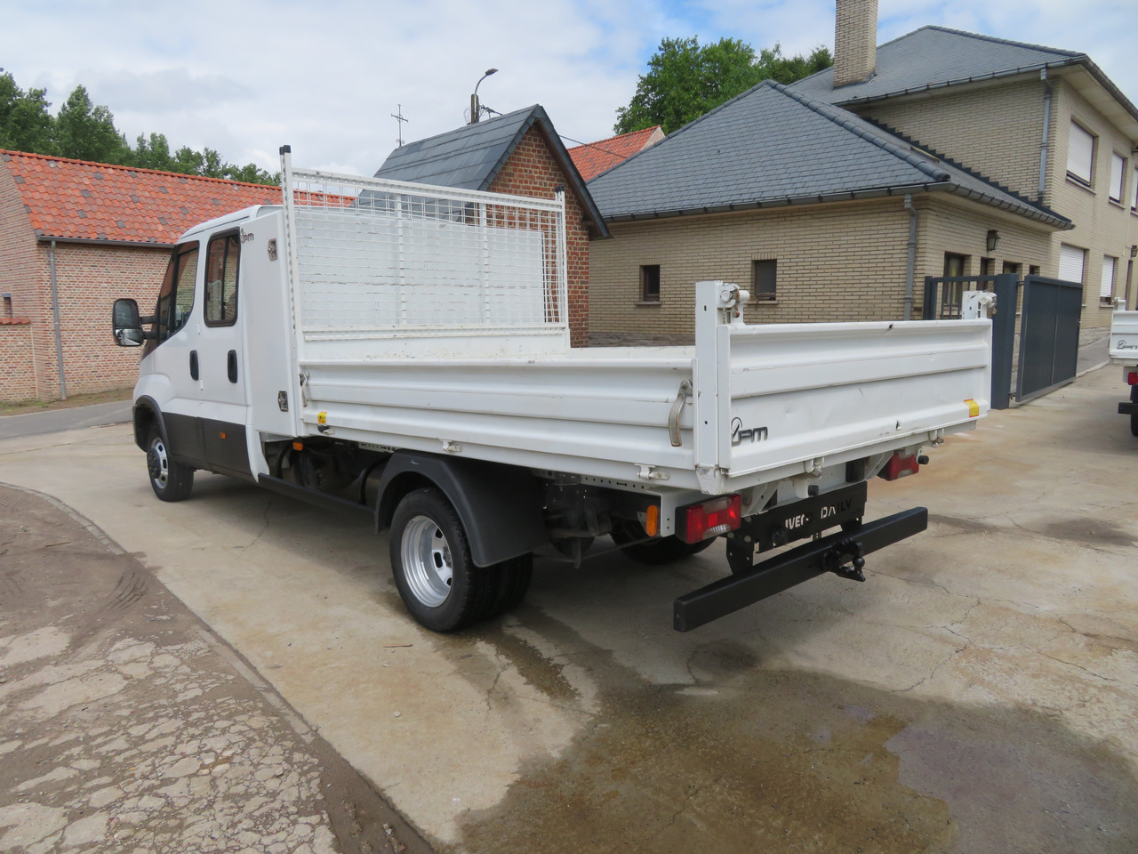 IVECO Daily 35C16 3.0 Dubbel cabine - Mali kamion kiper, Dostavno vozilo s dvostrukom kabinom: slika IVECO Daily 35C16 3.0 Dubbel cabine - Mali kamion kiper, Dostavno vozilo s dvostrukom kabinom IVECO Daily 35C16 3.0 Dubbel cabine - Mali kamion kiper, Dostavno vozilo s dvostrukom kabinom: slika IVECO Daily 35C16 3.0 Dubbel cabine - Mali kamion kiper, Dostavno vozilo s dvostrukom kabinom