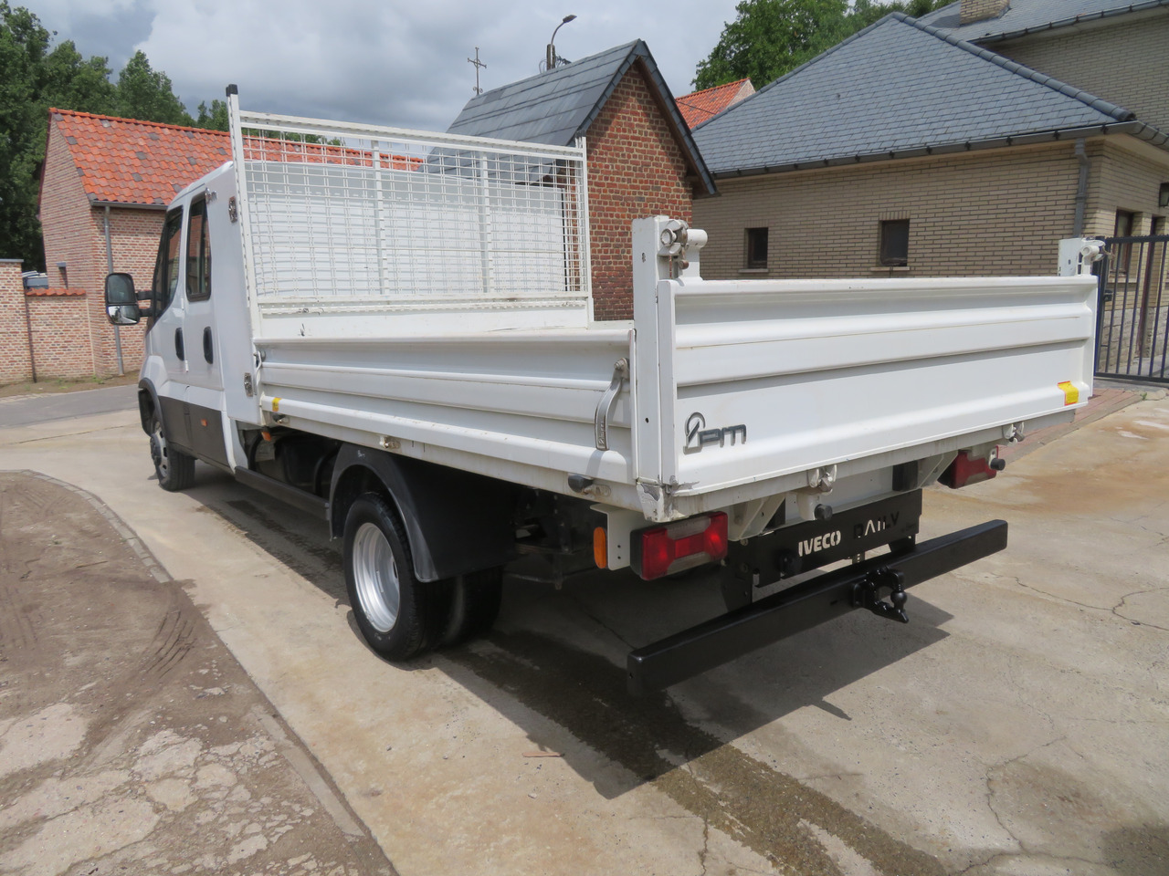IVECO Daily 35C16 3.0 Dubbel cabine - Mali kamion kiper, Dostavno vozilo s dvostrukom kabinom: slika IVECO Daily 35C16 3.0 Dubbel cabine - Mali kamion kiper, Dostavno vozilo s dvostrukom kabinom IVECO Daily 35C16 3.0 Dubbel cabine - Mali kamion kiper, Dostavno vozilo s dvostrukom kabinom: slika IVECO Daily 35C16 3.0 Dubbel cabine - Mali kamion kiper, Dostavno vozilo s dvostrukom kabinom