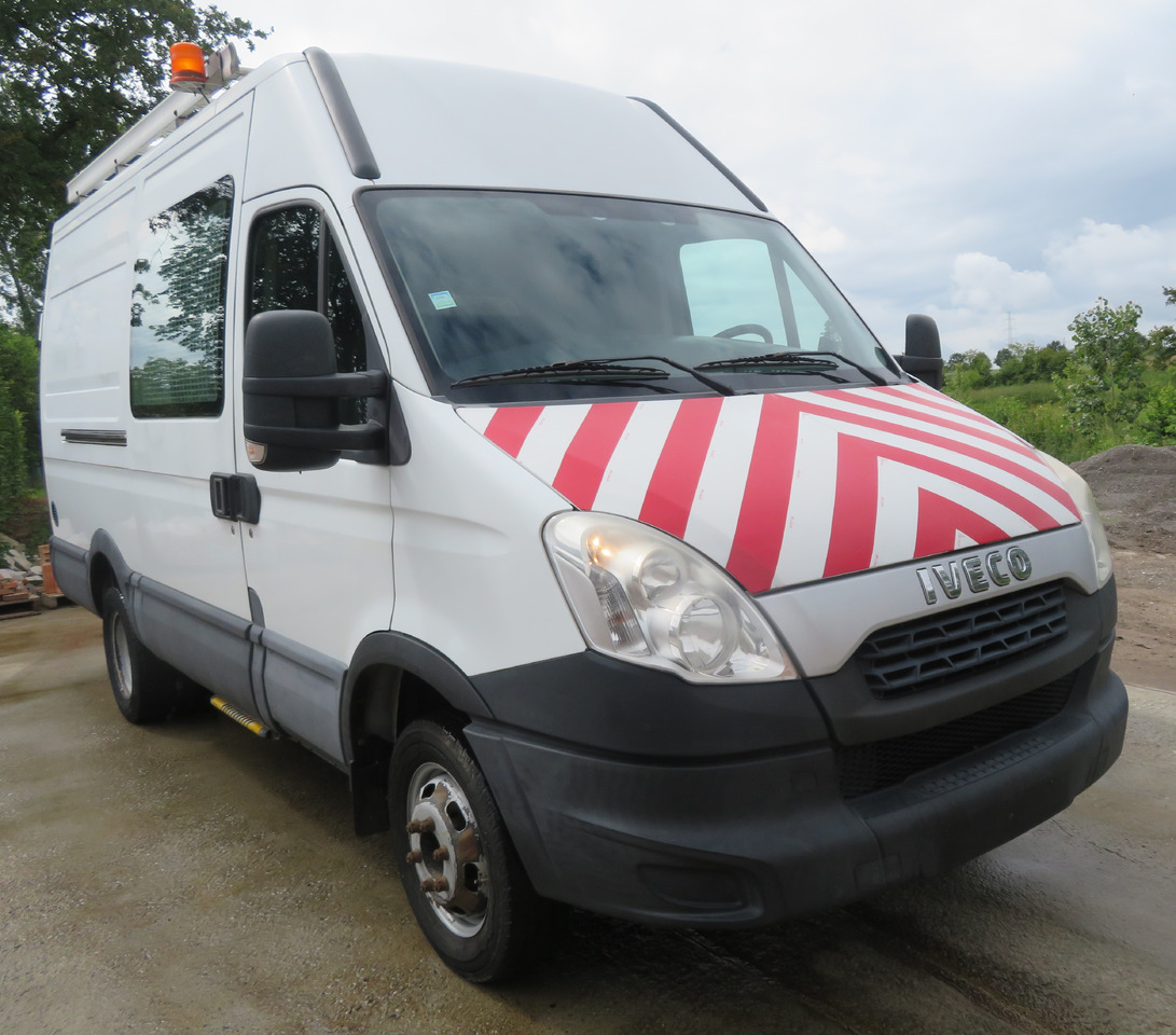 Iveco Daily 50C15 - Furgon: slika Iveco Daily 50C15 - Furgon Iveco Daily 50C15 - Furgon: slika Iveco Daily 50C15 - Furgon