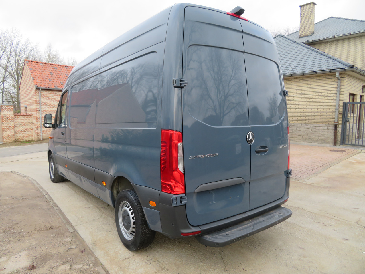Mercedes-Benz Sprinter 317cdi - 9GTronic - A2H2 - Furgon: slika Mercedes-Benz Sprinter 317cdi - 9GTronic - A2H2 - Furgon Mercedes-Benz Sprinter 317cdi - 9GTronic - A2H2 - Furgon: slika Mercedes-Benz Sprinter 317cdi - 9GTronic - A2H2 - Furgon