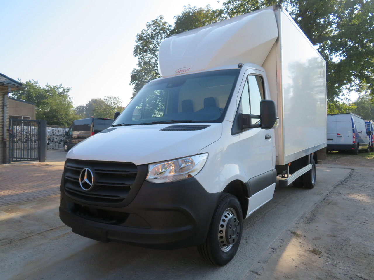 Mercedes-Benz Sprinter - 515cdi 8G-Tronic - bak klep - Dostavno vozilo sa zatvorenim sandukom: slika Mercedes-Benz Sprinter - 515cdi 8G-Tronic - bak klep - Dostavno vozilo sa zatvorenim sandukom Mercedes-Benz Sprinter - 515cdi 8G-Tronic - bak klep - Dostavno vozilo sa zatvorenim sandukom: slika Mercedes-Benz Sprinter - 515cdi 8G-Tronic - bak klep - Dostavno vozilo sa zatvorenim sandukom