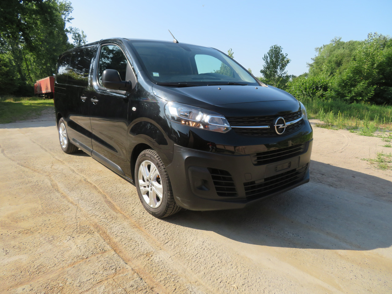 OPEL Vivaro 2.0 Turbo - L2H1 - Mali kombi: slika OPEL Vivaro 2.0 Turbo - L2H1 - Mali kombi OPEL Vivaro 2.0 Turbo - L2H1 - Mali kombi: slika OPEL Vivaro 2.0 Turbo - L2H1 - Mali kombi