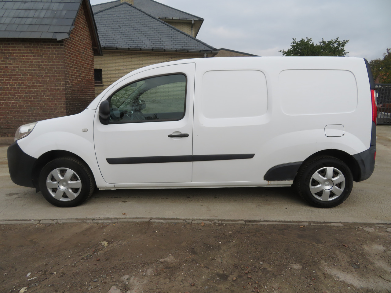 Renault Kangoo MAXI 1.5dCi - Mali kombi: slika Renault Kangoo MAXI 1.5dCi - Mali kombi Renault Kangoo MAXI 1.5dCi - Mali kombi: slika Renault Kangoo MAXI 1.5dCi - Mali kombi