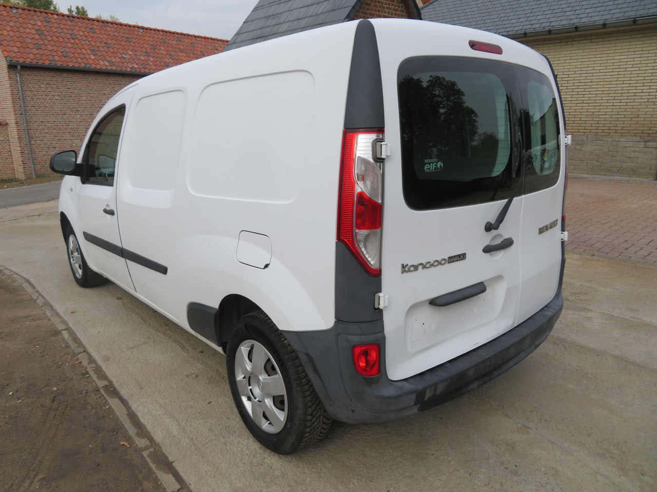 Renault Kangoo MAXI 1.5dCi - Mali kombi: slika Renault Kangoo MAXI 1.5dCi - Mali kombi Renault Kangoo MAXI 1.5dCi - Mali kombi: slika Renault Kangoo MAXI 1.5dCi - Mali kombi