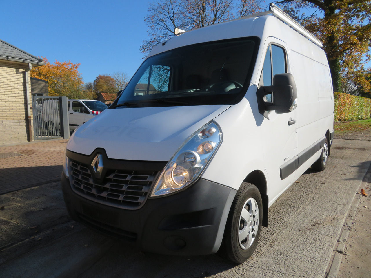 Renault Master 2.3dCi - L2H2 - Furgon: slika Renault Master 2.3dCi - L2H2 - Furgon Renault Master 2.3dCi - L2H2 - Furgon: slika Renault Master 2.3dCi - L2H2 - Furgon
