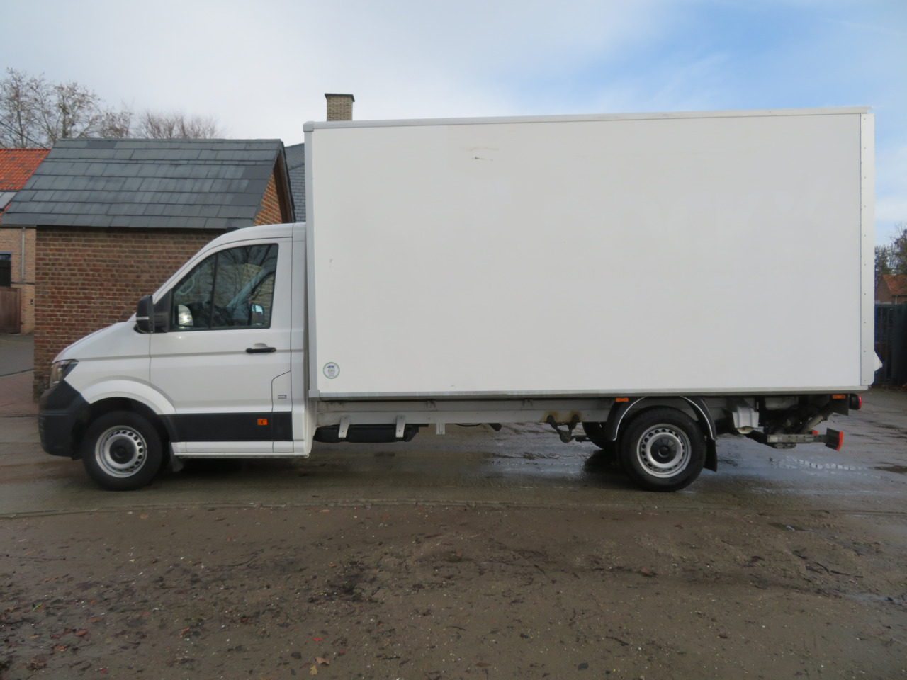 Volkswagen Crafter 2.0 CR TDi Bak Laadbrug L4 - Dostavno vozilo sa zatvorenim sandukom: slika Volkswagen Crafter 2.0 CR TDi Bak Laadbrug L4 - Dostavno vozilo sa zatvorenim sandukom Volkswagen Crafter 2.0 CR TDi Bak Laadbrug L4 - Dostavno vozilo sa zatvorenim sandukom: slika Volkswagen Crafter 2.0 CR TDi Bak Laadbrug L4 - Dostavno vozilo sa zatvorenim sandukom